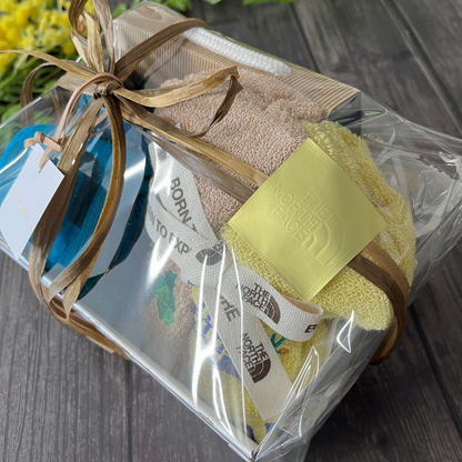 【レッグウォーマー・ソックス・タオルのギフトセット】ザ・ノース・フェイス　ヌプシレッグウォーマー・ソックス&ネイチャーダイハンドタオルセット